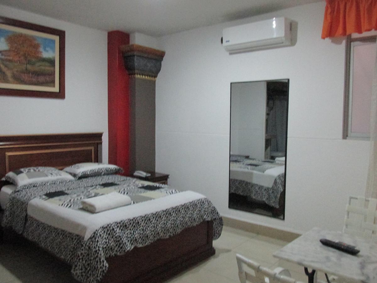 Rizzo Plaza Hotel Tumbes Exterior photo