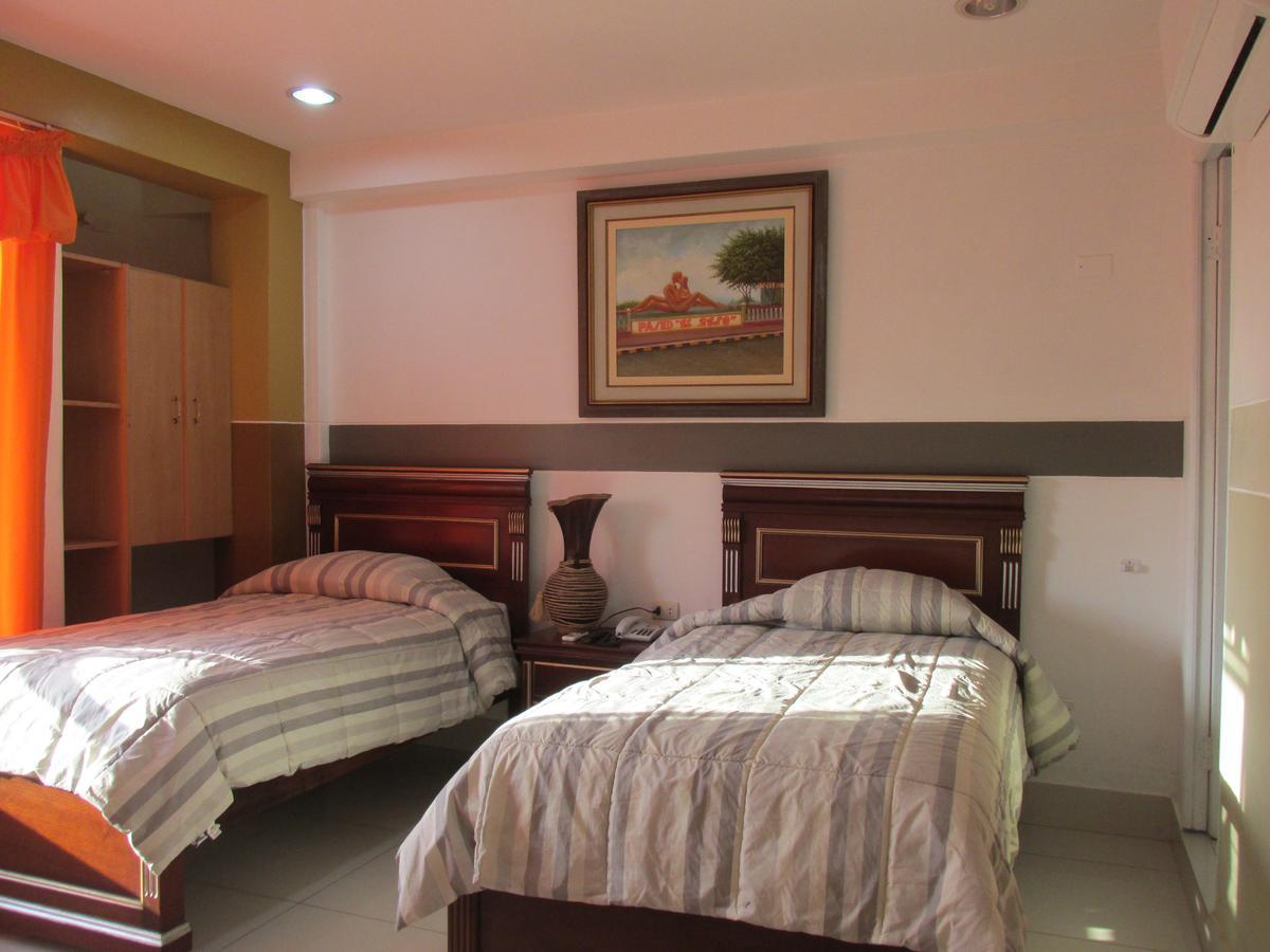 Rizzo Plaza Hotel Tumbes Exterior photo