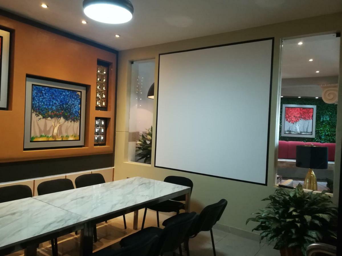 Rizzo Plaza Hotel Tumbes Exterior photo